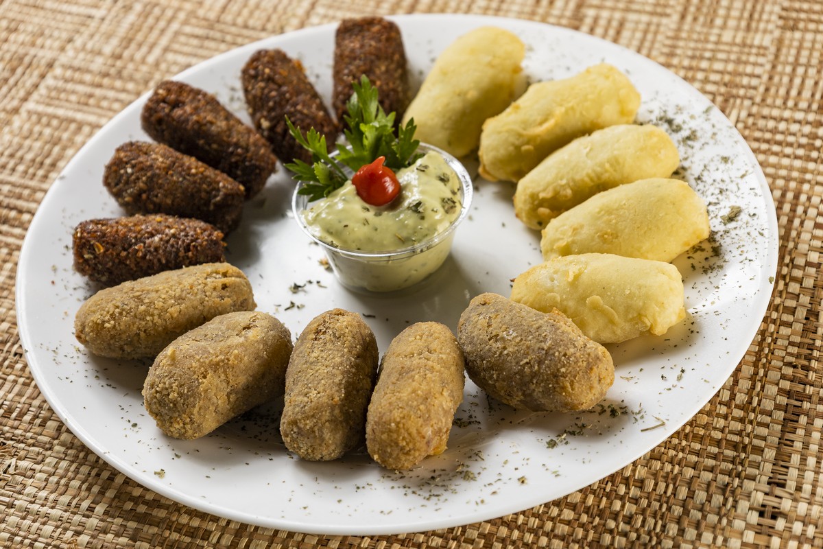 TRIO DE BOLINHOS