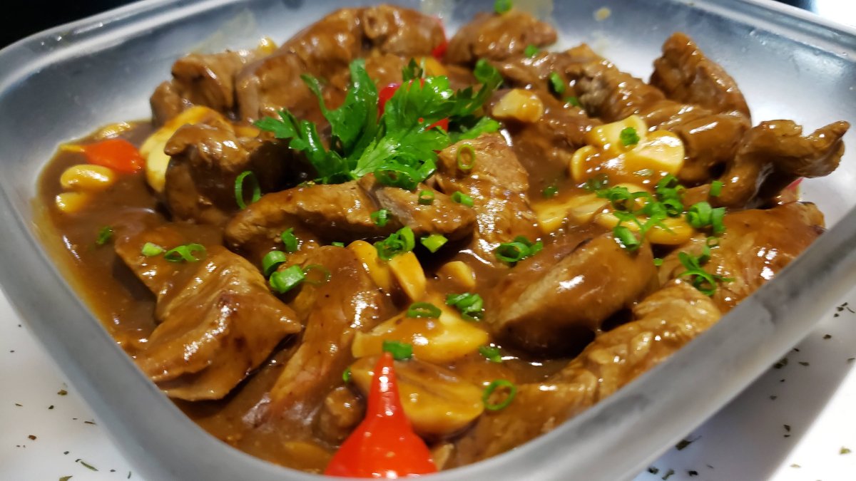 FILET AO MOLHO MADEIRA PETISCO