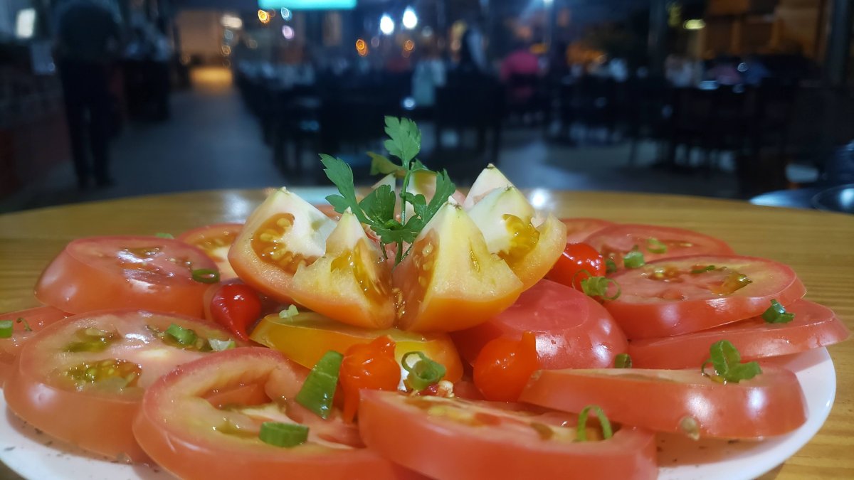 TOMATE