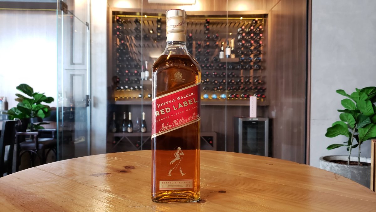 JOHNNIE WALKER RED LABEL