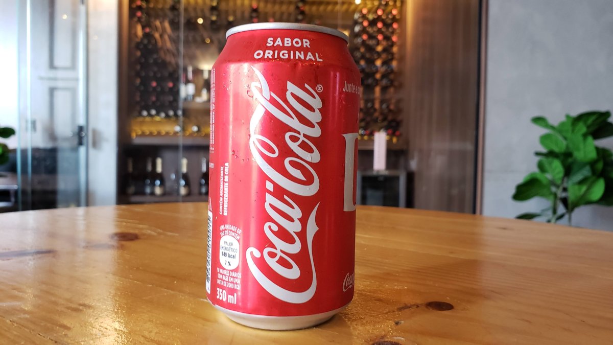 REFRIGERANTE COCA-COLA