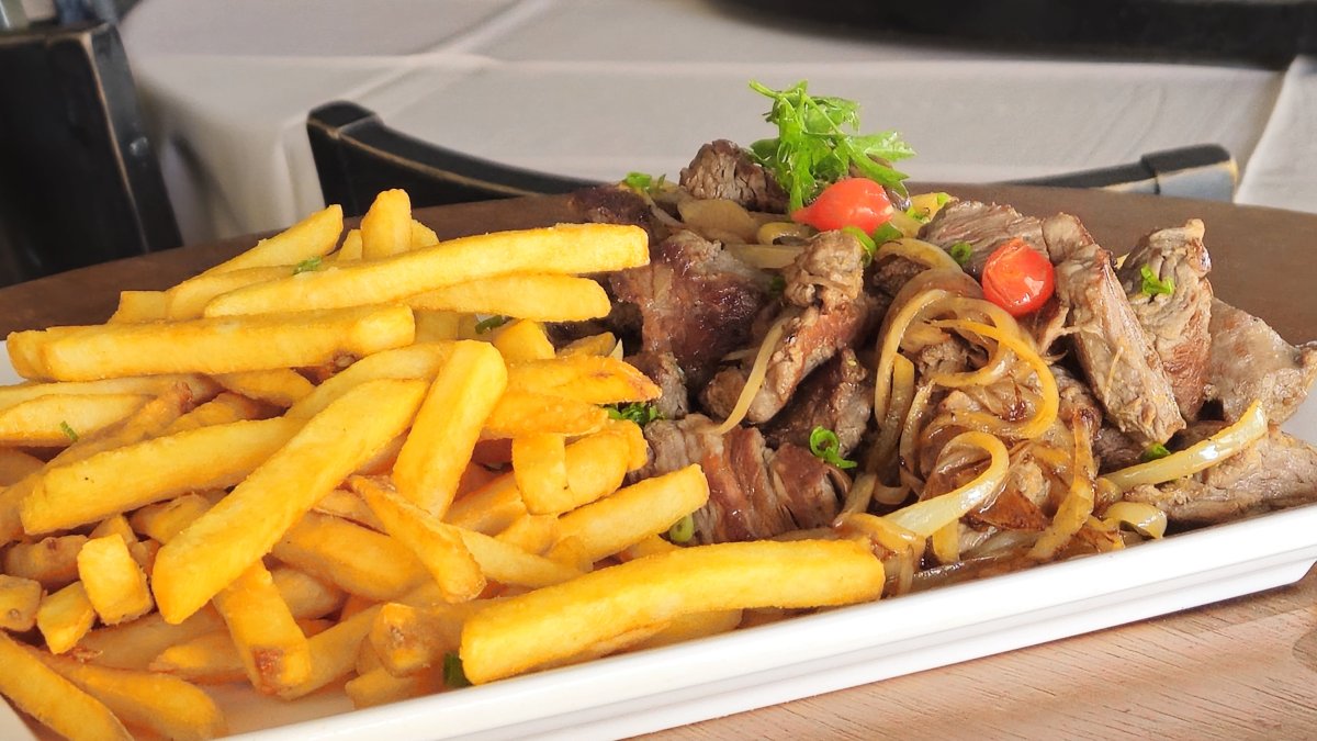 FILET COM FRITAS