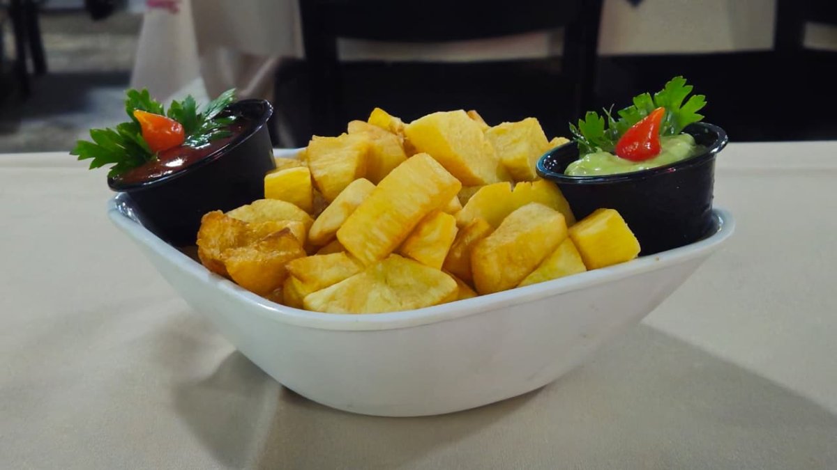 DADINHO DE MANDIOCA FRITA